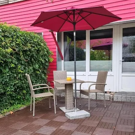Charysma - Aurum-suite, Modernes & Elegantes Design, Parkplatz, Terrasse هاملن