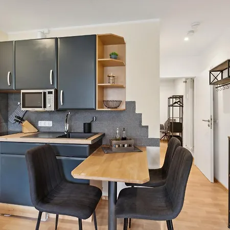 شقة Charysma - Aurum-suite, Modernes & Elegantes Design, Parkplatz, Terrasse
